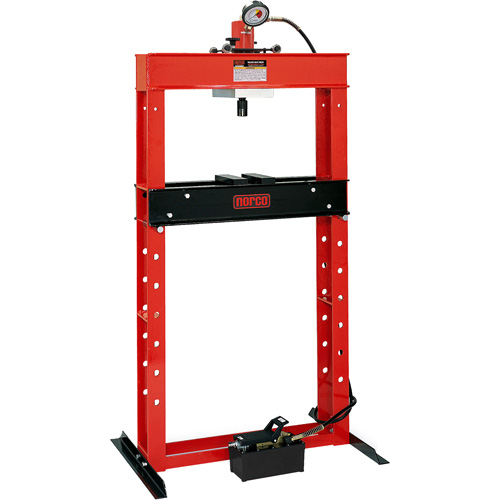 Presse pour atelier op&eacute;r&eacute;e par une pompe hydraulique &agrave; air, Capacit&eacute; 25 tonnes Rideout Tool & Machine Inc.
