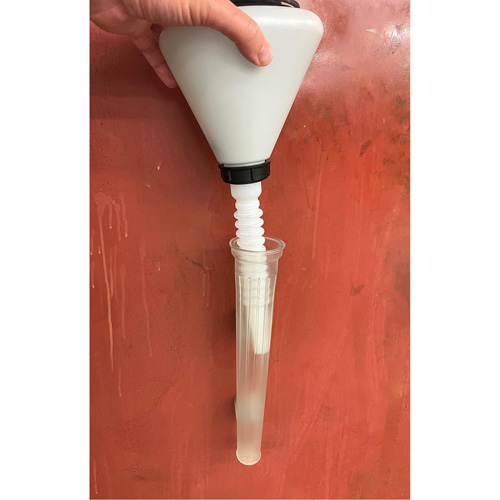 Support magn&eacute;tique pour entonnoir Rideout Tool & Machine Inc.