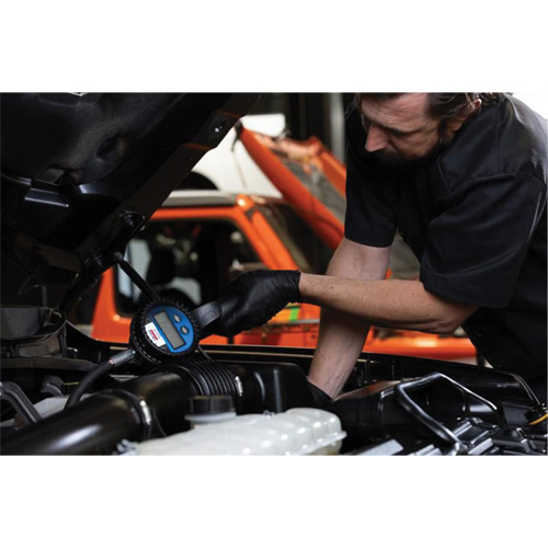 D&eacute;bitm&egrave;tre &eacute;lectronique de lubrifiant avec rallonge flexible &agrave; 90° Rideout Tool & Machine Inc.