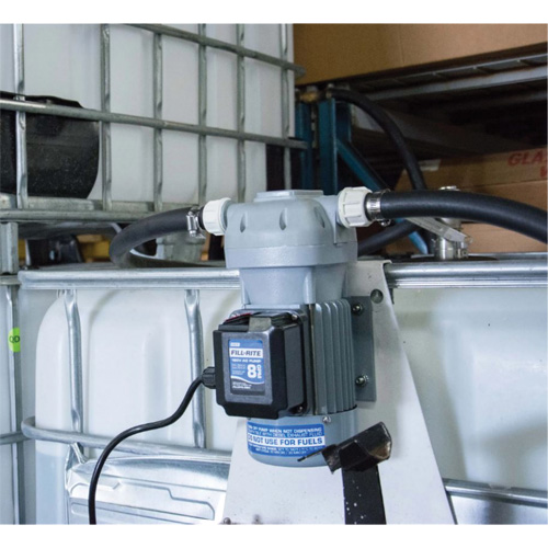 Pompe de transfert de fluide d'&eacute;chappement diesel (DEF) 115 V CA avec support pour cuve GRV et pistolet Rideout Tool & Machine Inc.