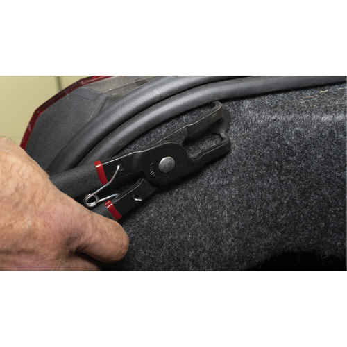 Pince &agrave; 80° pour chevilles de retenue avec poign&eacute;es bi-mati&egrave;re Rideout Tool & Machine Inc.