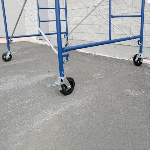 Tour d'&eacute;chafaudage compl&egrave;te avec roulettes, 69-1/2" p x 178" h Rideout Tool & Machine Inc.