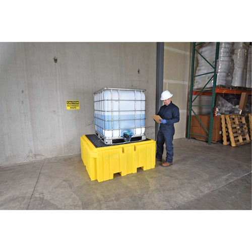 GRV Spill Pallet Plus avec drain, Capacit&eacute; de d&eacute;versement 365 gal. US, 62" x 62" x 28" Rideout Tool & Machine Inc.