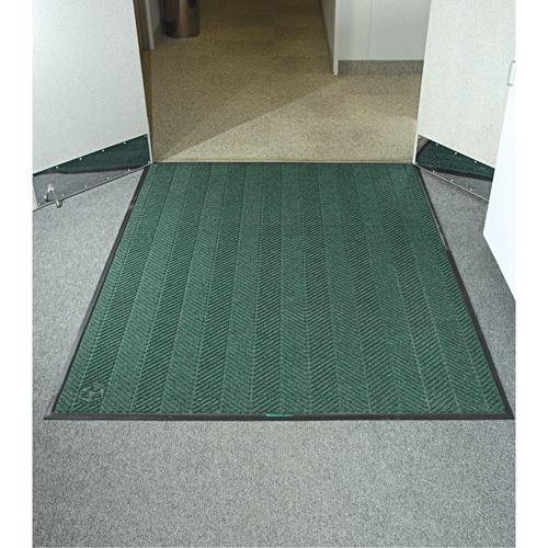 Waterhog&reg; Eco Elite Matting, Wiper/Scraper, 3' x 5' x 3/8", Southern Pine Rideout Tool & Machine Inc.