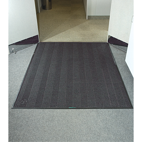 Tapis Waterhog Eco Elite, Essuie-pieds/grattoir, 6' x 8' x 3/8", Cendre grise Rideout Tool & Machine Inc.