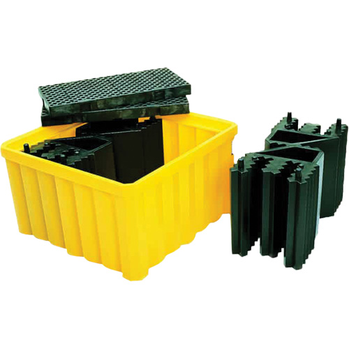 Palette antid&eacute;versement avec drain Ultra-IBC Spill Pallet , Capacit&eacute; de d&eacute;versement 400 gal. US, 58,75" x 58,75" x 33" Rideout Tool & Machine Inc.