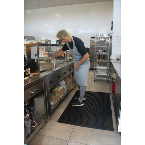 Tapis antifatigue, &agrave; fentes, 3' x 5' x 7/8", Noir, Caoutchouc naturel Rideout Tool & Machine Inc.