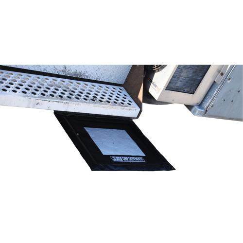 Drip Defender Spill Collection Pad, Oil Only, 15" x 13", 0.2 gal. Absorbancy Rideout Tool & Machine Inc.