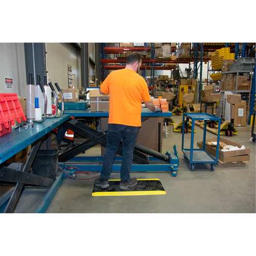 Anti-Fatigue Matting, Diamond, 1-2/3' x 3-1/4' x 3/4", Black/Yellow, Polyurethane Rideout Tool & Machine Inc.