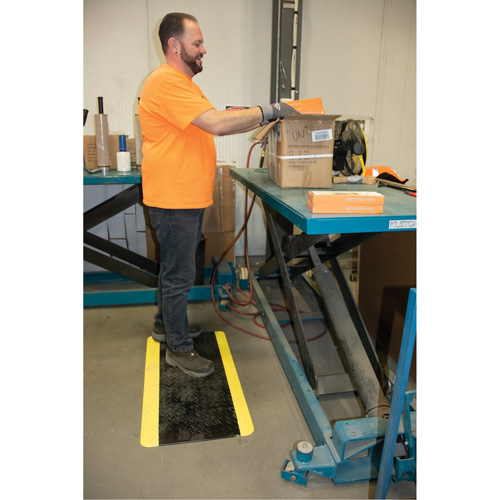 Anti-Fatigue Matting, Diamond, 1-2/3' x 3-1/4' x 3/4", Black/Yellow, Polyurethane Rideout Tool & Machine Inc.