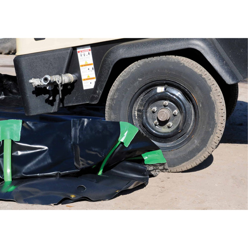 Ultra-Containment Berm&reg;, 269 US gal. Capacity, 6' W x 6' L x 12" H, Stake Wall Rideout Tool & Machine Inc.