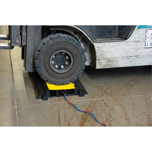 Polyurethane Cable Protector, 3 Channels, 35.43" L x 19.69" W x 3" H Rideout Tool & Machine Inc.