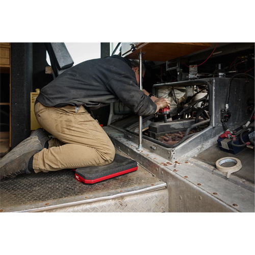 Tapis repose-genoux Packout, 18,7" lo x 13,7" la, 2,2" &eacute;pais Rideout Tool & Machine Inc.