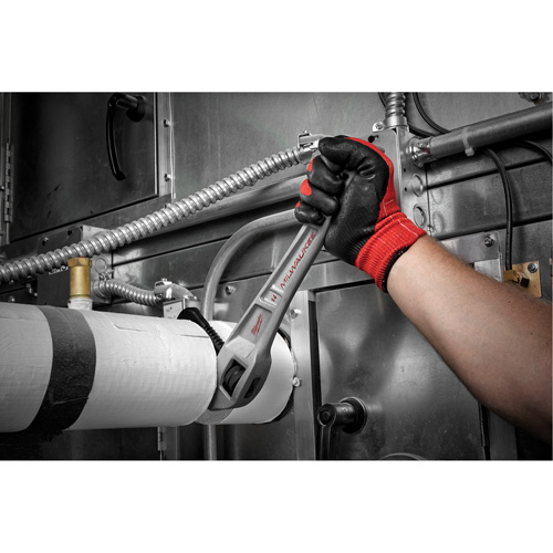 Cl&eacute; &agrave; tuyau coud&eacute;e en aluminium, Cap des m&acirc;choires 2", Longueur 14", Fini Rev&ecirc;tement en poudre, Prise Ergonomique Rideout Tool & Machine Inc.