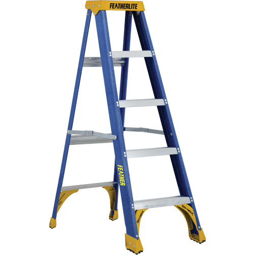 Escabeaux industriels (s&eacute;rie 6300), 5', Fibre de verre, Capacit&eacute; 250 lb, Type 1 Rideout Tool & Machine Inc.