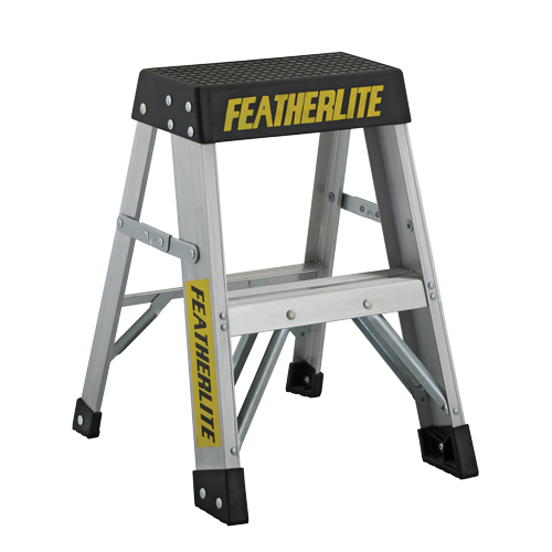 Escabeaux industriels extra robustes, 2', Aluminium, Capacit&eacute; 300 lb, Type 1A Rideout Tool & Machine Inc.