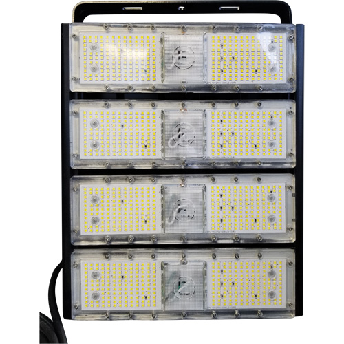 T&ecirc;te de lampe, DEL, 200 W, 30000 lumens, Boîtier en Aluminium Rideout Tool & Machine Inc.