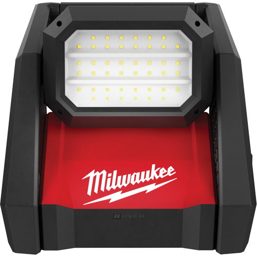 Projecteur d'illumination &agrave; alimentation double M18 Rover, DEL, 2000/4000/1200 lumens, Boîtier en Plastique Rideout Tool & Machine Inc.