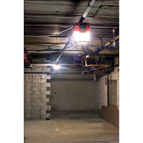Lampe de chantier compacte M18 RADIUS avec ONE-KEY, DEL, 4400 lumens Rideout Tool & Machine Inc.