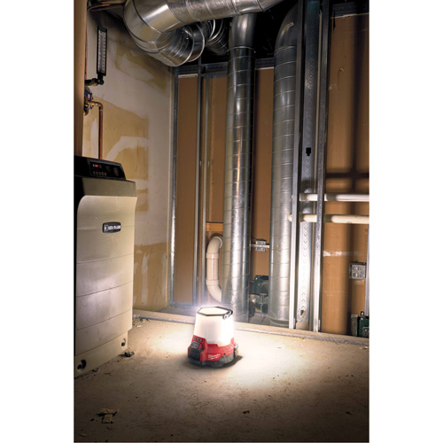 Lampe de chantier compacte M18 RADIUS avec ONE-KEY, DEL, 4400 lumens Rideout Tool & Machine Inc.