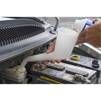 Entonnoir translucide &agrave; angle droit, Plastique Rideout Tool & Machine Inc.