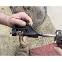 Presse-axe de tige de r&eacute;gleur de jeu pour camions de classes 6 &agrave; 8 Rideout Tool & Machine Inc.
