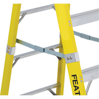 Industrial Heavy-Duty Stepladders (6400 Series), 6', Fibreglass, 300 lbs. Capacity, Type 1A Rideout Tool & Machine Inc.