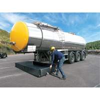 Ultra-Tanker Berm, 374 US gal. Capacity, 5' W x 10' L x 12" H, Foam Wall Rideout Tool & Machine Inc.