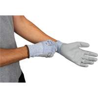 Gants &eacute;lastiques &eacute;cologiques r&eacute;sistants &agrave; la coupe, Taille 10, Calibre 13, Rev&ecirc;tement Polyur&eacute;thane, Enveloppe en PEHP/rPET, ASTM ANSI niveau A2 Rideout Tool & Machine Inc.