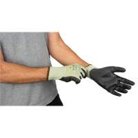 Gants &eacute;lastiques &eacute;cologiques sans coutures r&eacute;sistants &agrave; la coupe, Taille 9, Calibre 13, Rev&ecirc;tement Polyur&eacute;thane, Enveloppe en PEHP/rPET, ASTM ANSI niveau A4 Rideout Tool & Machine Inc.