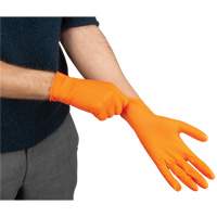 Gants d'examen de poids lourd &agrave; prise tactile, Petit, Nitrile, 8 mils, Sans poudre, Orange Rideout Tool & Machine Inc.