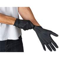 Emballages de gants jetables pour machine distributrice, Petit, Nitrile, 5 mils, Sans poudre, Noir, Classe 2 Rideout Tool & Machine Inc.
