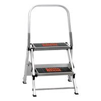 Safety Stepladder, 1.5', Aluminum, 300 lbs. Capacity, Type 1A VD431 | Rideout Tool & Machine Inc.
